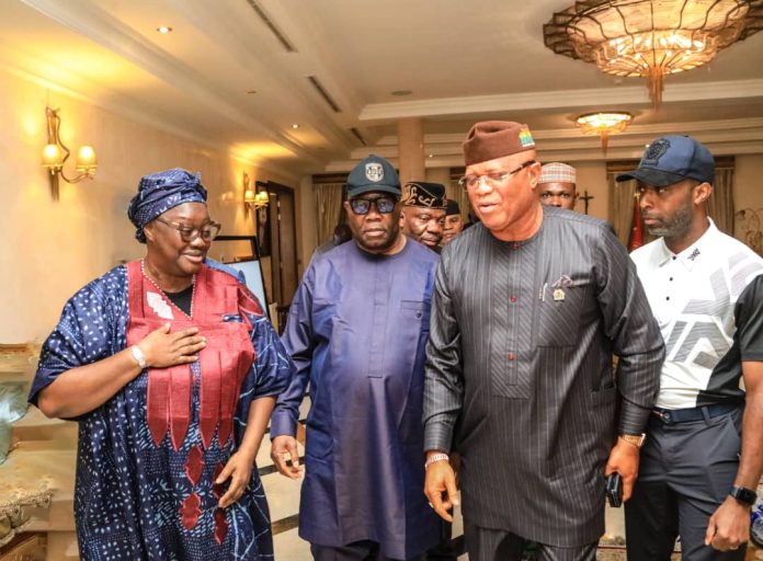 L-r Wife of the President of the Senate, Ekaette Unoma Akpabio, President of the Senate, Godswill Akpabio, Akwa Ibom State Governor, Pastor Umo Eno, and former member of the House of Representatives, Onofiok Luke, when the governor led National Assembly members across party lines from the state, on a courtesy visit to the Senate President in his residence, to congratulate him on his first year in office and celebration of unbroken 25 years of democracy in Nigeria. Photo: Senate President's Office L-r Wife of the President of the Senate, Ekaette Unoma Akpabio, President of the Senate, Godswill Akpabio, Akwa Ibom State Governor, Pastor Umo Eno, and former member of the House of Representatives, Onofiok Luke, when the governor led National Assembly members across party lines from the state, on a courtesy visit to the Senate President in his residence, to congratulate him on his first year in office and celebration of unbroken 25 years of democracy in Nigeria. Photo: Senate President's Office