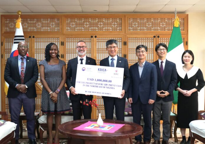 The Ambassador of the Republic of Korea to Nigeria, His Excellency KIM Pankyu, the KOICA Nigeria Country Director- Son Sungil and Team; and the ICRC Head of Delegation to Nigeria -Yann Bonzon and Team.