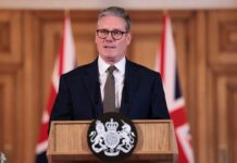 UK to Ban Under-16s from Social Media as Starmer Targets Online Safety