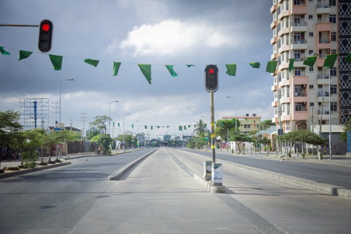 TANZANIAN STREET