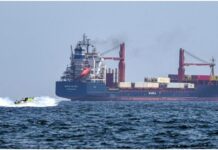 Iran Declares Strait of Hormuz Closed, Warns All Vessels Amid Escalating Conflict With US