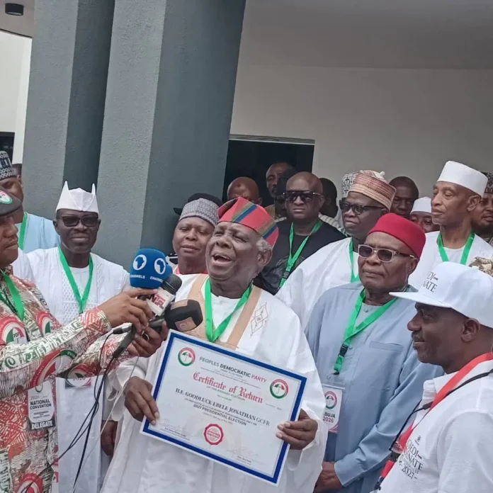 Jerry Gana Receives PDP Certificate for Jonathan