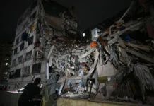 32 Killed, Over 700 Injured as Twin Earthquakes Devastate Venezuela
